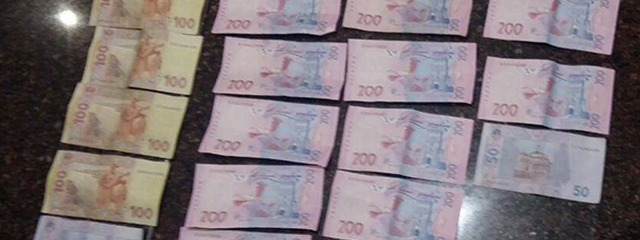 В Днепре полицейский вымогал деньги у малолетнего ребенка