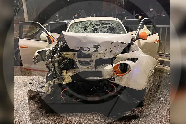 ³ :       Nissan, Chevrolet  