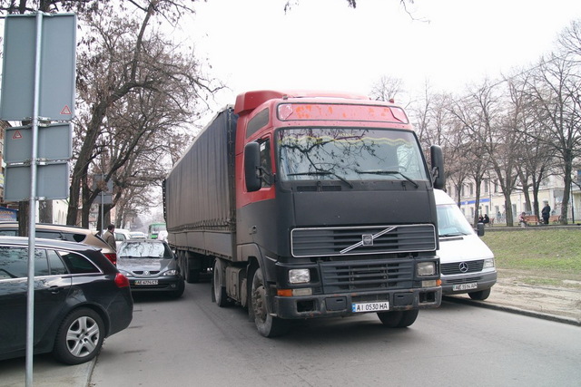     Volvo  5 