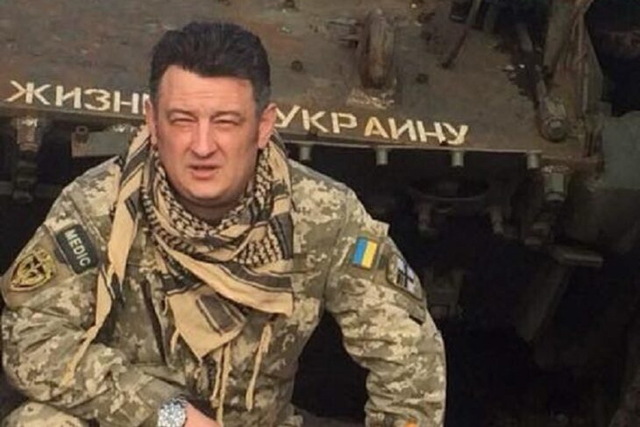Эвакуировал раненых: выпускник Днепропетровской медакадемии стал Героем Украины