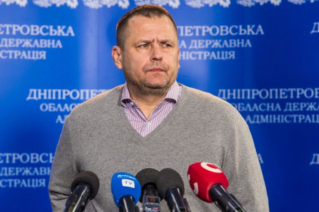 Գ:      .    ,   ,     