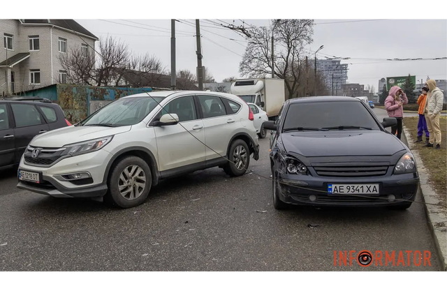           Hyundai, Lada  Honda:  
