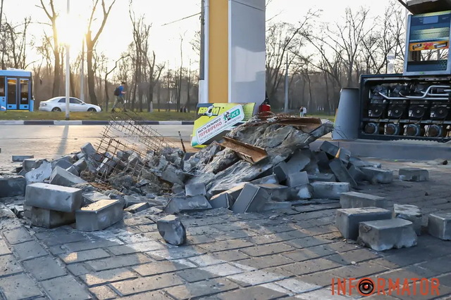 Взрыв на заправке  на Запорожском шоссе  