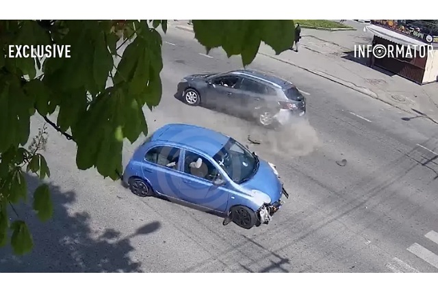      Nissan        Renault  :  