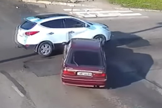    Hyundai  Mazda