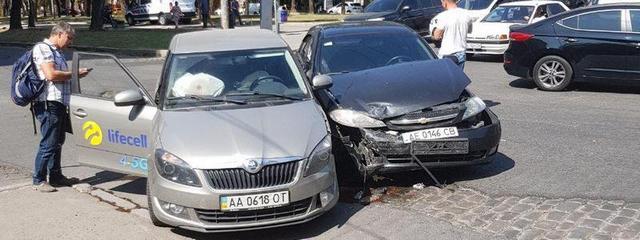       Skoda  Chevrolet