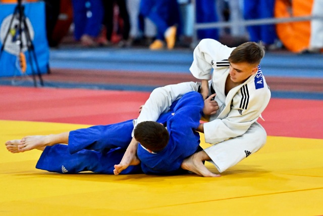Сборная Днепропетровской области выиграла молодежный Чемпионат Украины по дзюдо