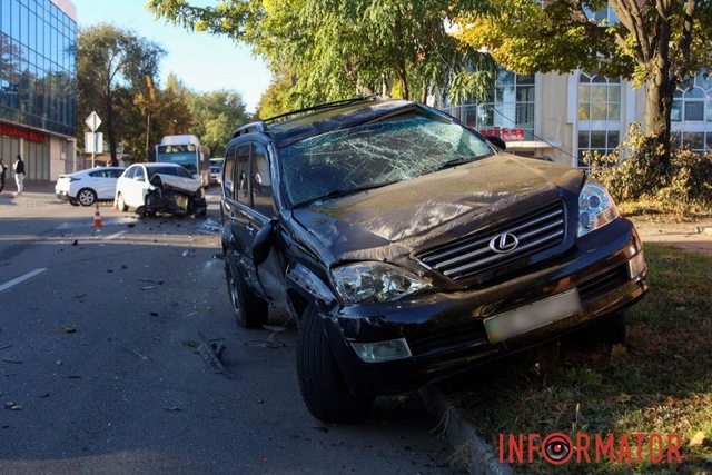    ѳ  Hyundai   Lexus:   