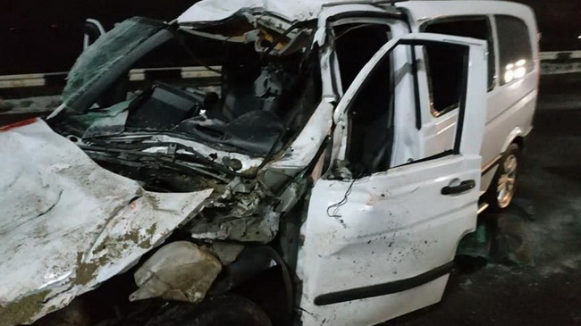     Mercedes-Benz Vito    :  
