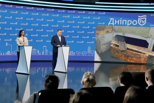 Գ           2024-