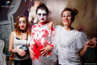Halloween    27 
